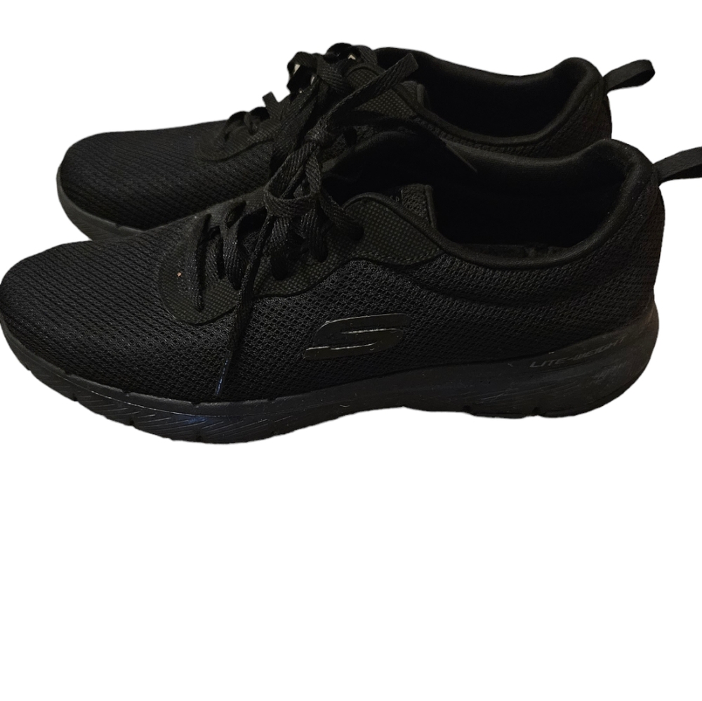 Skechers snickers size 10 good condition